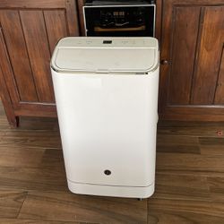 Haier Portable Ac Unit 12,000 Btu No Window Vent Included $200 Or Best Offer Pick Up Only No Trades