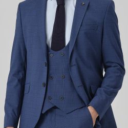 Blue Plaid 3 Piece Suit Size 36R X 30W