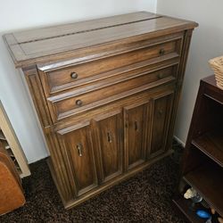 Ultra Cool Mid-century Modern Walnut Portable Wet Bar ! Fold Up Lighted Top ! Storage On Bottom ! Great Condition! Circa 1960's! 