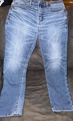 2 pairs of Mens American Jeans Size 31x32 $10 each