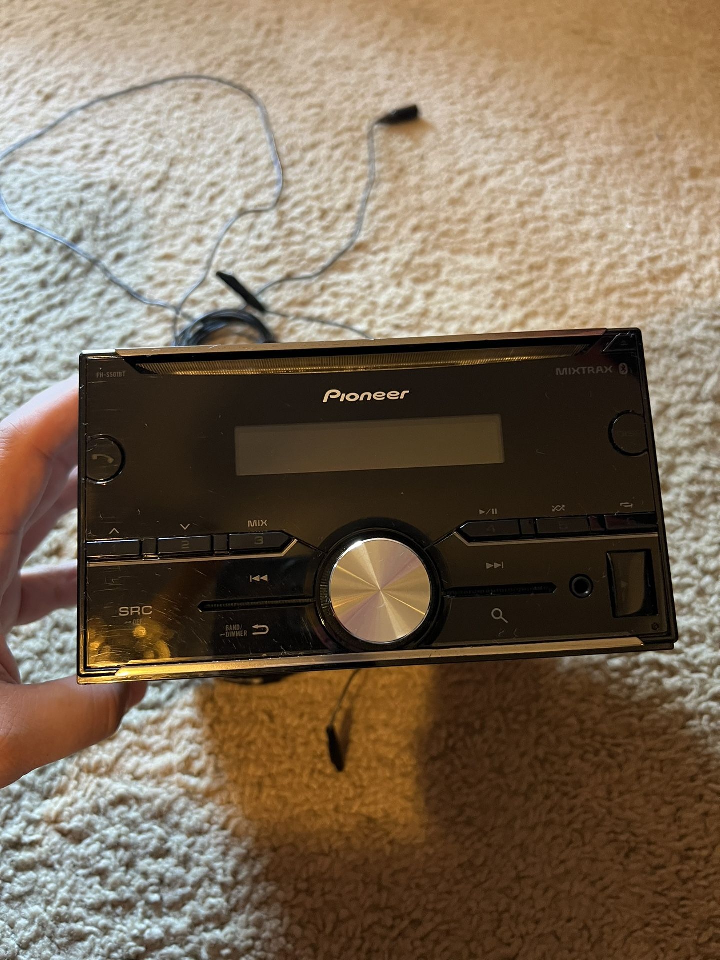Pioneer FH-S501BT Double-Din Receiver with Built-in Bluetooth CD USB