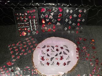 Nails Mixed Red Hearts & More