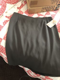 Army green skirt size 16 Alex Garfield