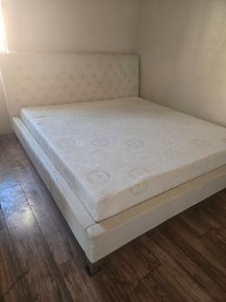 King size bedroom frame and mattress