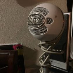Blue Snowball (like New)