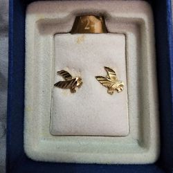 Vintage 10k Gold Eagle Post Earrings