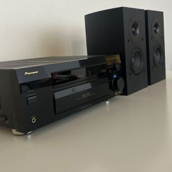 PIONEER Elite VSX –41  300 W  digital receiver+ 
Pioneer SP-BS22-LR Andrew Jones Signature Bookshelf Speakers
Pioneer Remote
