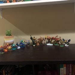 Skylanders Figures 