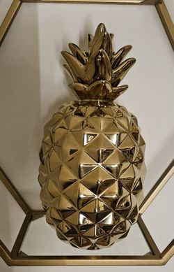 Large Gold Pineapple Decor