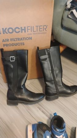 Girl boots