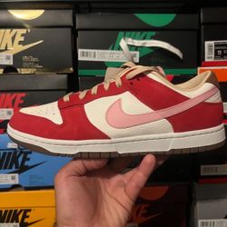Nike Dunk Low Bacon Size 11M 12.5W