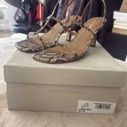 Mark Jacob’s Snake Heels 8.5