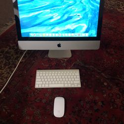  Apple IMac 21.5 Inch 3.06 GHZ Intel Core 2 Due 4 GB Memory 