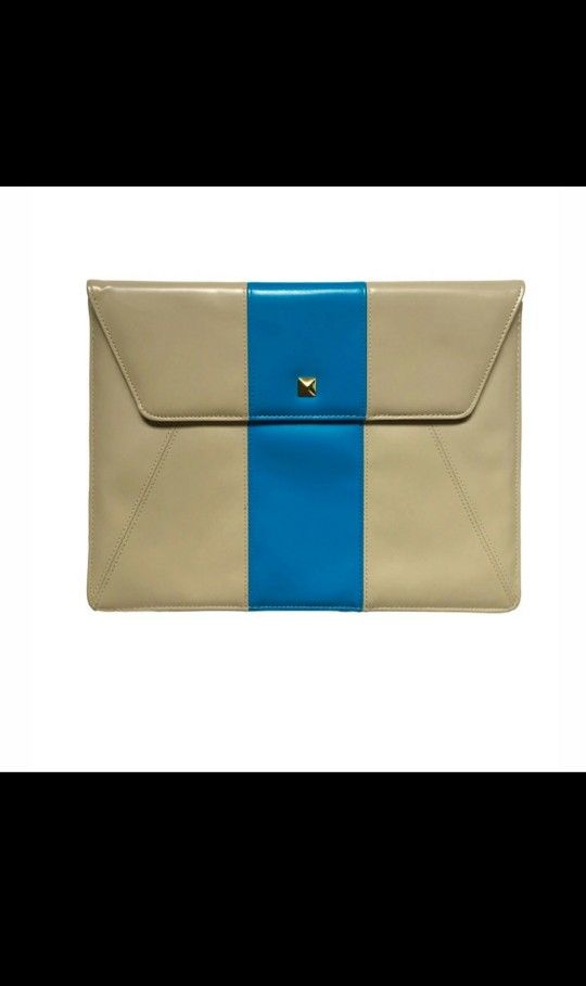 Mod Retro Style Tablet Clutch