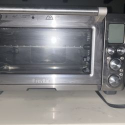 Breville Microwave Oven 