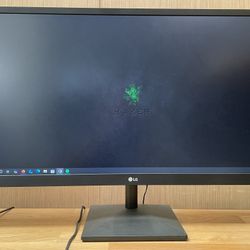 LG 27” Monitor In Great Conditions 