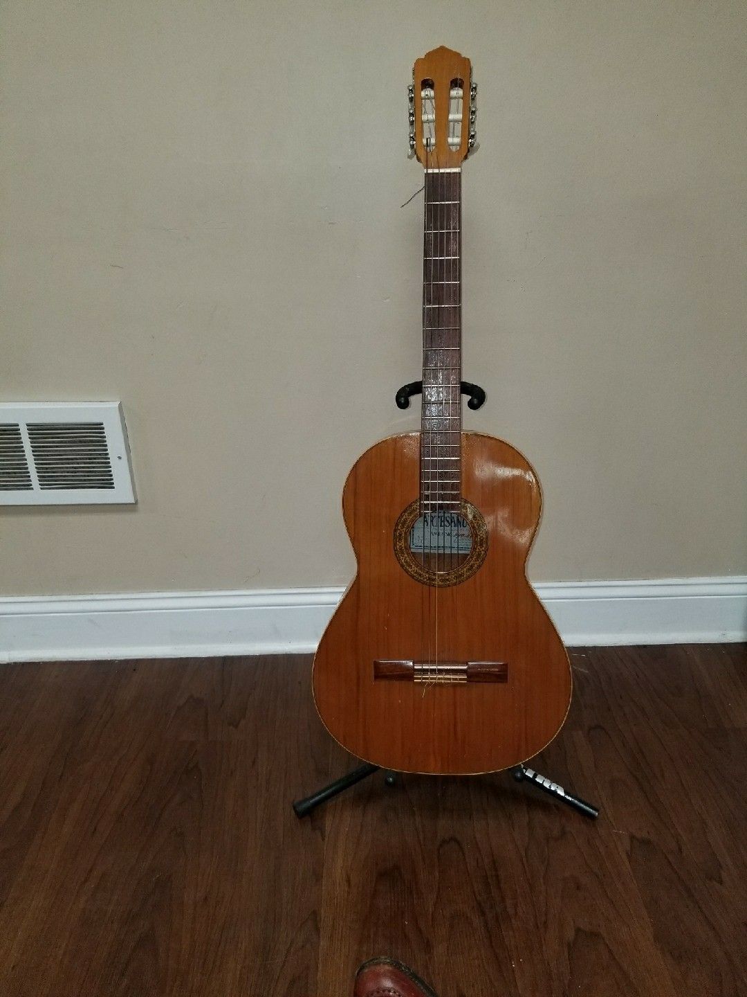 ARTESANO VALENCIA classical guitar