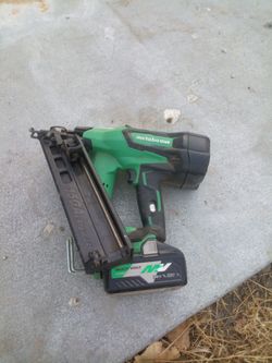 Nail gun