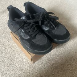 Vans Ultrarange MTE size 8