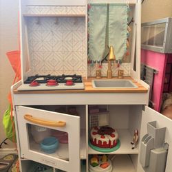 Kids Kitchen
