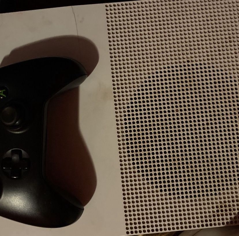 Xbox One S With Controller (used)