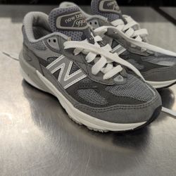 New Balance Kids Size 11 
