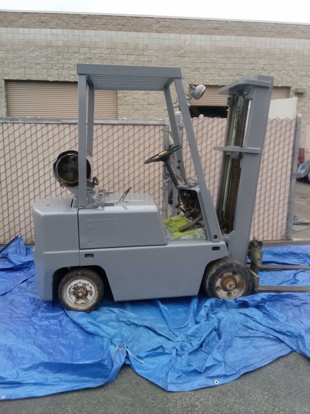 Forklift