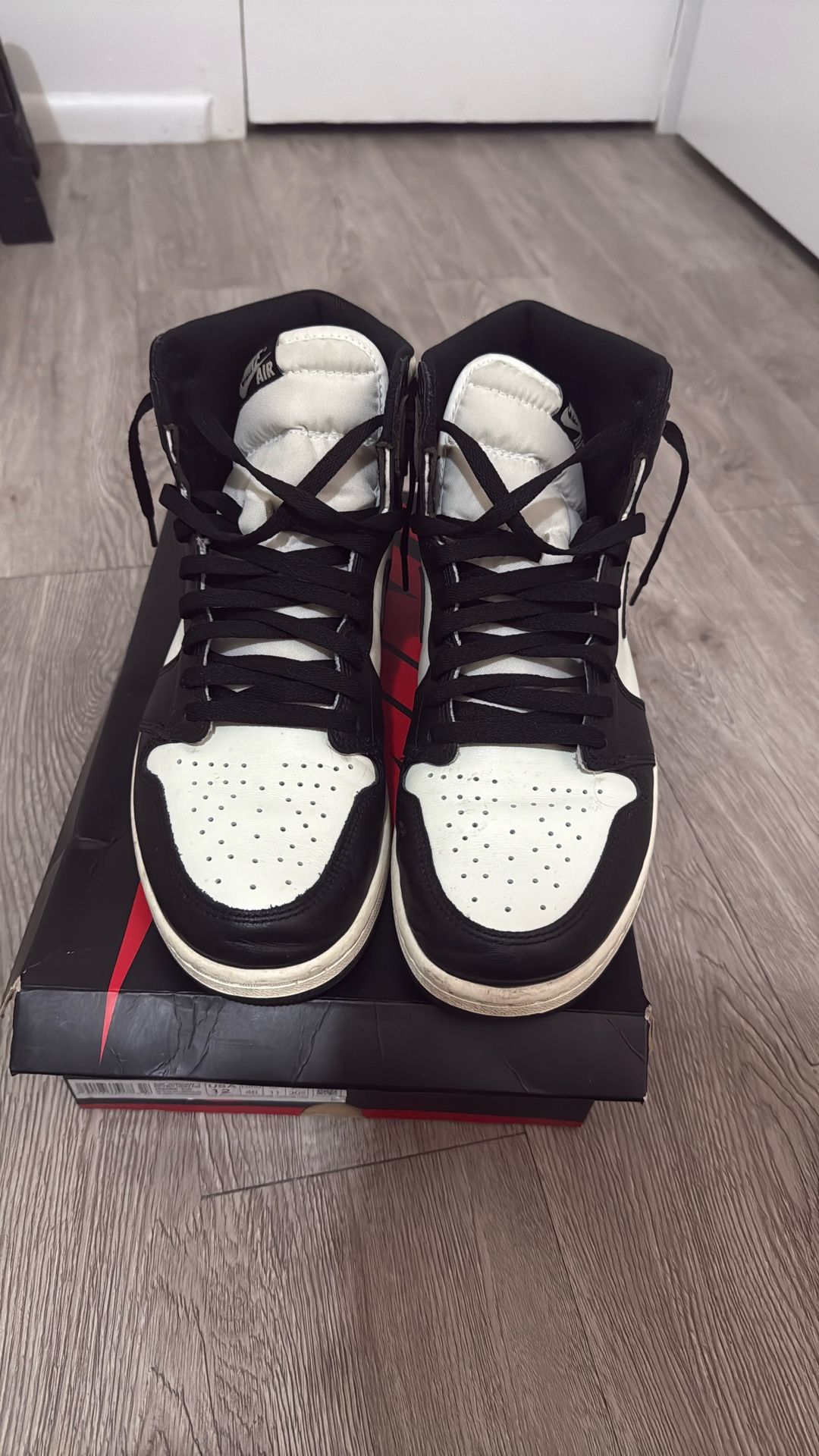 Air Jordan 1 MOCHA 