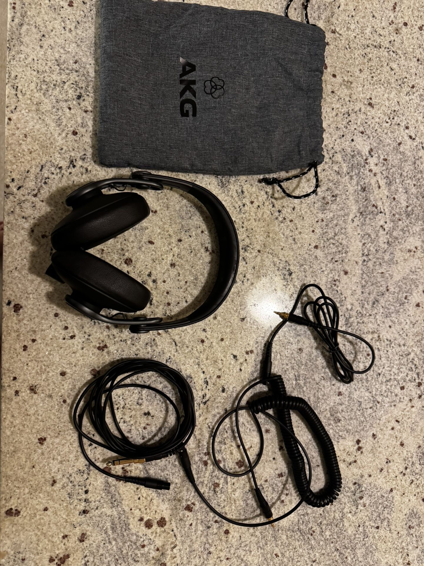 AKG 371 Studio Headphones 