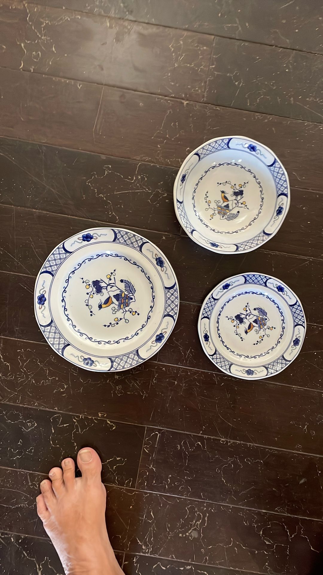 China - “Volendam” by Edgewood (3 pieces)