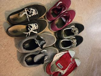 Vans and converse shoes size 10