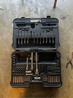 Craftsman Socket and Wrench Set with Case