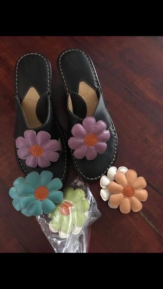 Great wedges sandals brand new size 9 women and youth
