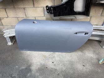 2015 Porsche 911 Left Door