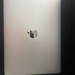 Macbook Air Model A2337