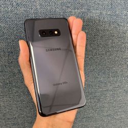 Samsung Galaxy S10e 128 GB Unlocked 