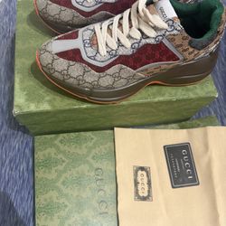 Guccis Shoes Sized 9