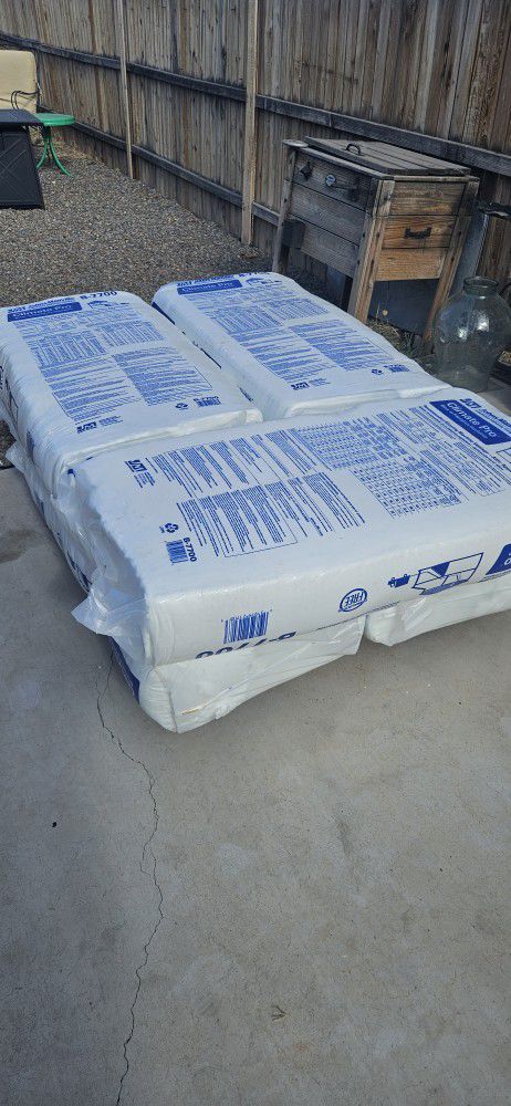Owens Corning R13 Insulation for Sale in Glendale, AZ - OfferUp