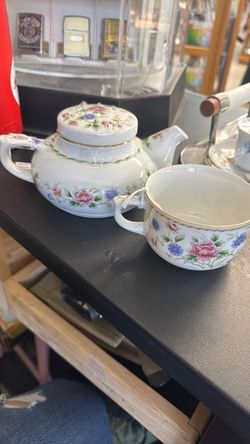 Andrea by Sadek from Japan Floral Porcelain Teapot and Cup Set
