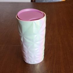 Starbucks 2023 Iridescent Pink Peppermint  Prism Textured Faceted 
Tumbler 12oz. Pre-owned, very good shape, no chips or cracks. Please see 
photos fo
