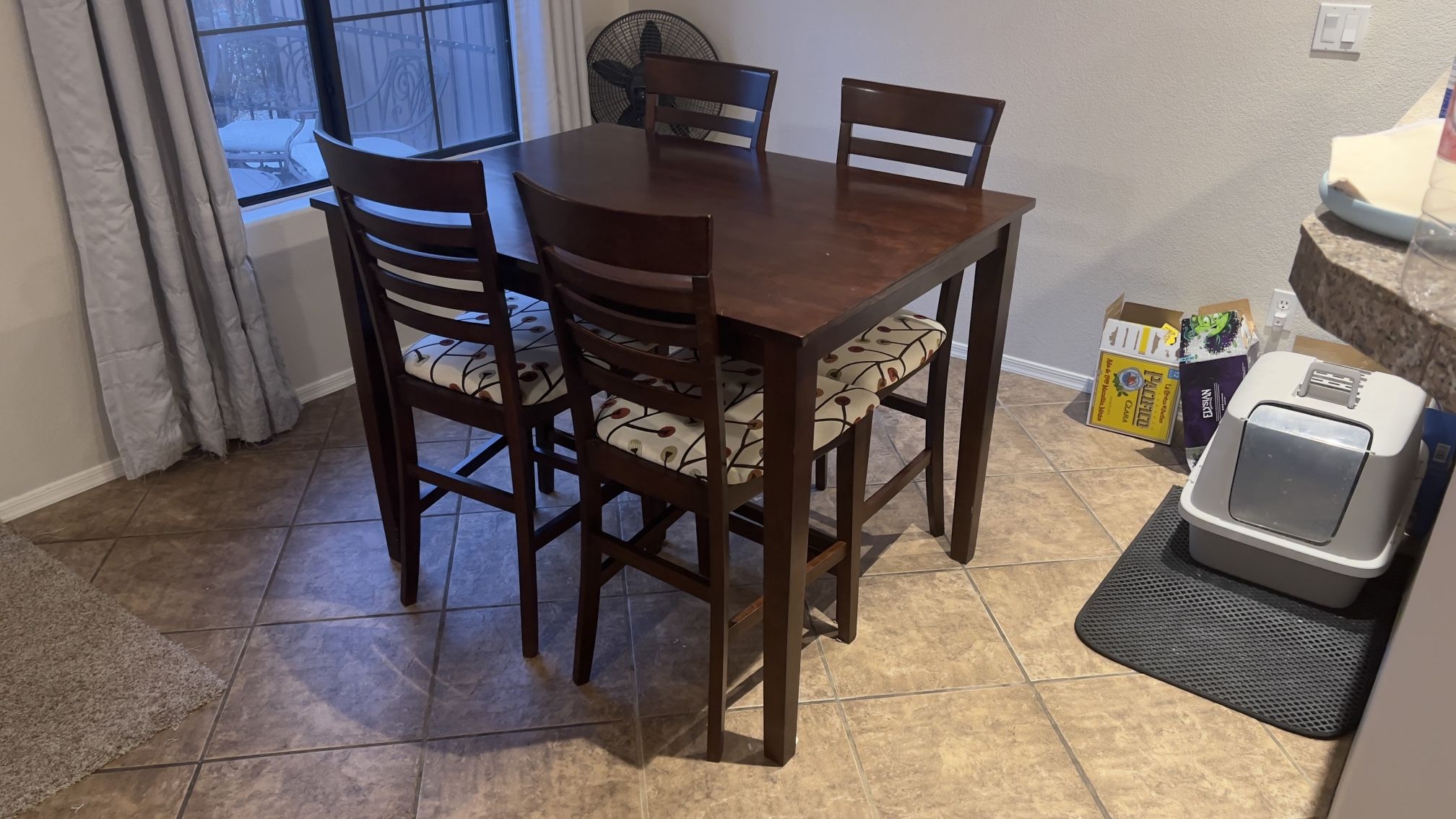 Kitchen Table With Chairs 