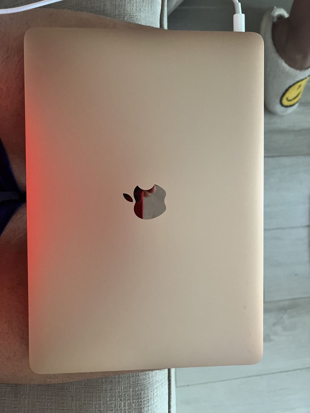 MacBook Air 13” Rose Gold – Like New