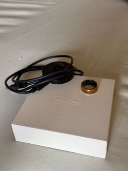 Oura ring gen 3 size 7 rose gold smart ring used