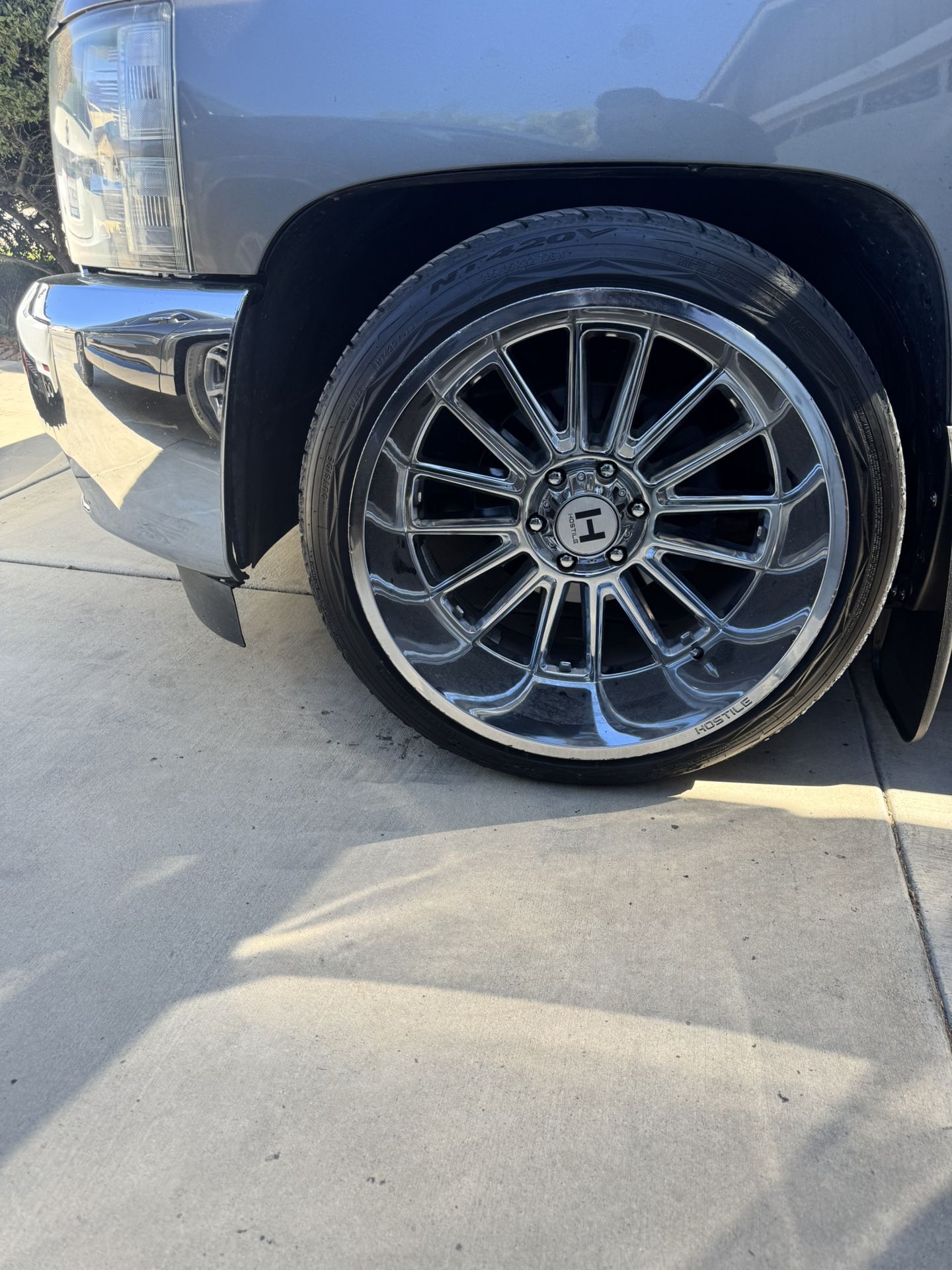22x12 Hostile Wheels And Tires