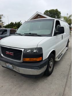 2017 GMC Savana Cargo Van