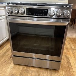 LG 6.3 cu. ft. GAS Slide-In Oven Range (Model LSGL6335F)