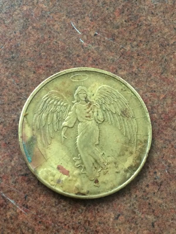 Moneda de ángel de ambos lados iguales