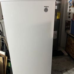 Upright Freezer 15.7 Cu Ft