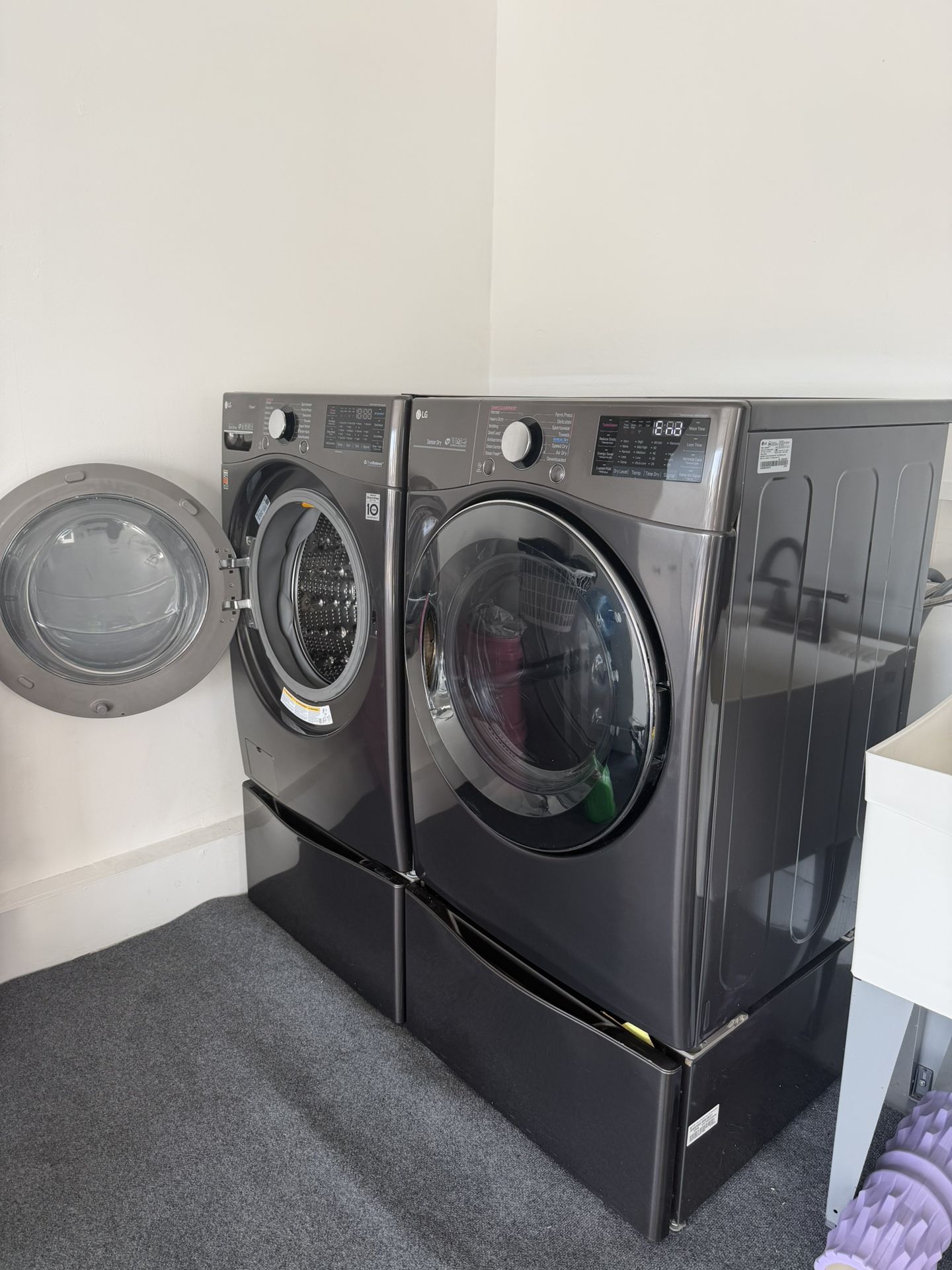 LG Washer And Dryer
