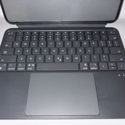 Gray iPad Air 5th Gen (10.9 Inches) Keyboard Case